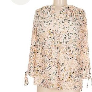 Violet & Claire Cream Floral Blouse